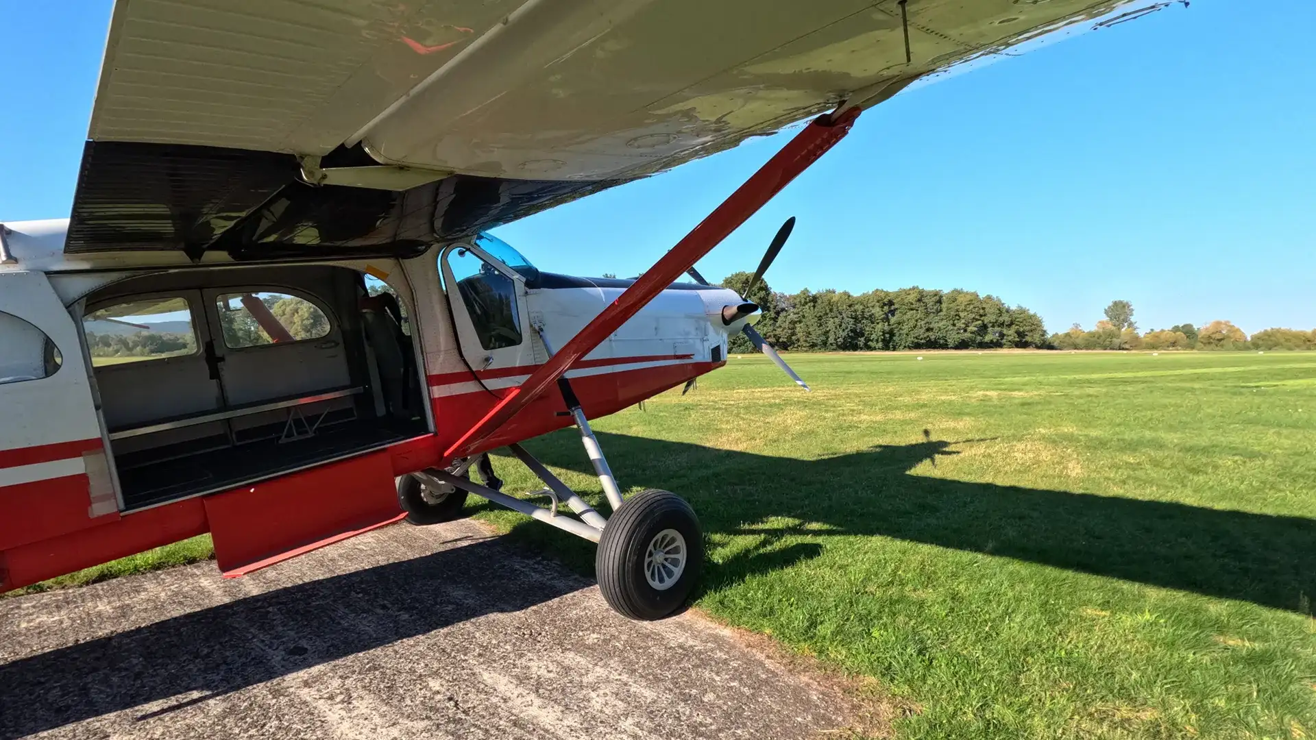 Sky Delivery, saut en parachute en Alsace, Lorraine et Vosges